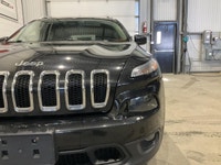 Le Jeep Cherokee North 2016 offert chez AutoStudio 72 à Mirabel propose un format pratique à 4 porte... (image 7)