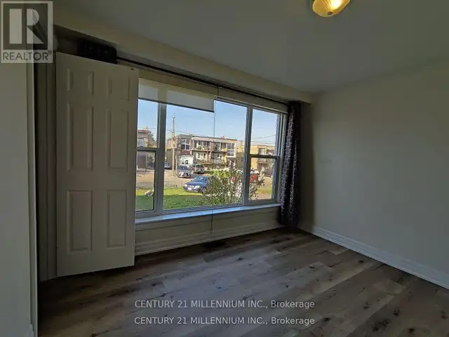 MAIN - 59 GARTHDALE COURT Toronto (Bathurst Manor), Ontario in Long Term Rentals in City of Toronto - Image 11