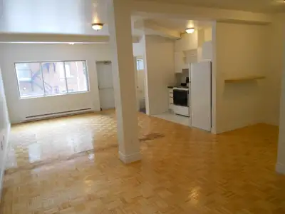 Veuillez svp lire le texte au complet avant de nous contacter, aux coordonnees et selon l'horaire me...