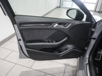 All Wheel Drive,Turbocharged,Rear Bench Seat,A/C,Temporary Spare Tire,Active Suspension,Keyless Star... (image 8)