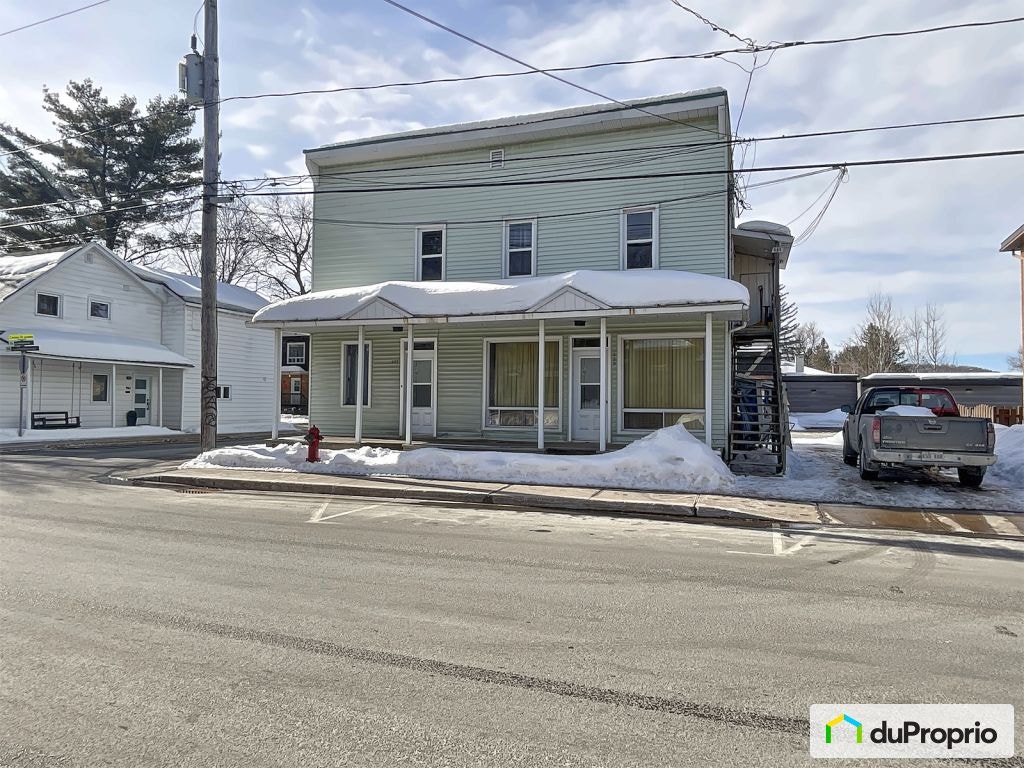 $385,000 - Triplex for sale in Mont-Tremblant (St-Jovite) — photo 1