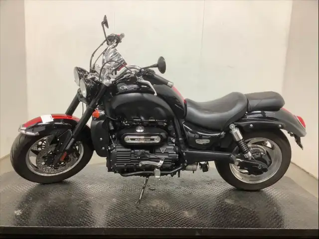 2016 Triumph Rocket 3 Roadster in Street, Cruisers & Choppers in City of Toronto - Image 7