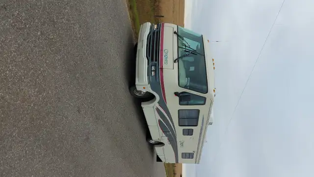 1994 30' Fleetwood Coronado Class A Motorhome in RVs & Motorhomes in Strathcona County - Image 3