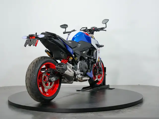 2025 BMW F900R in Street, Cruisers & Choppers in Kelowna - Image 4