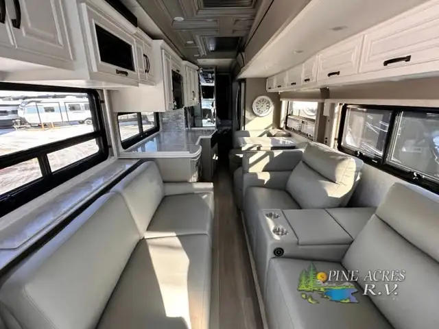 2025 Newmar Dutch Star 4369 Black Out Package in RVs & Motorhomes in Moncton - Image 96