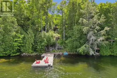 Fabulous package with this well-kept 2+ bedroom, fully insulated cottage complete with winter water....