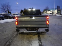 Aluminum Wheels, Apple CarPlay, Android Auto, Touch Screen, EZ-Lift Tailgate! This 2020 Chevrolet Si... (image 4)