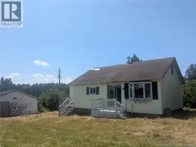 Opportunity awaits at 2157 Route 774 in Wilsons Beach, Campobello Island. This 2-bedroom, 1-bath hom...