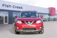 Designed for both your everyday commute and weekend escapes, this 2015 Nissan Rogue Sport Utility, s... (image 1)