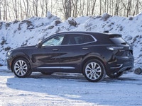 This Buick offers a refined blend of luxury, advanced technology, and everyday versatility in a slee... (image 5)