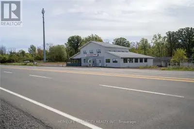 Restaurant and Recently Renovated Motel for Lease - Great Opportunity!Lease your own restaurant alon...