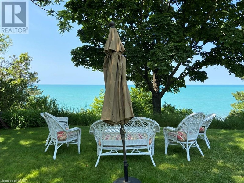 71223 ANNE Street Hay Township, Ontario Houses for Sale Grand Bend