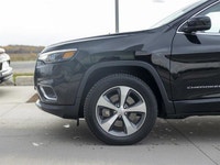 Recently Traded In, This Accident Free, Locally Bought, Jeep Cherokee Is In Fantastic Condition. Dea... (image 5)