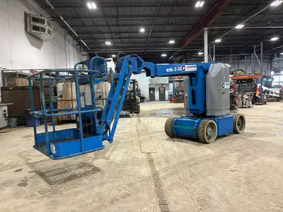 2014 Genie Z-30/20N electric articulating boom lift, 379 hours 2014.0 Genie Z-30/20N Call or Text fo...