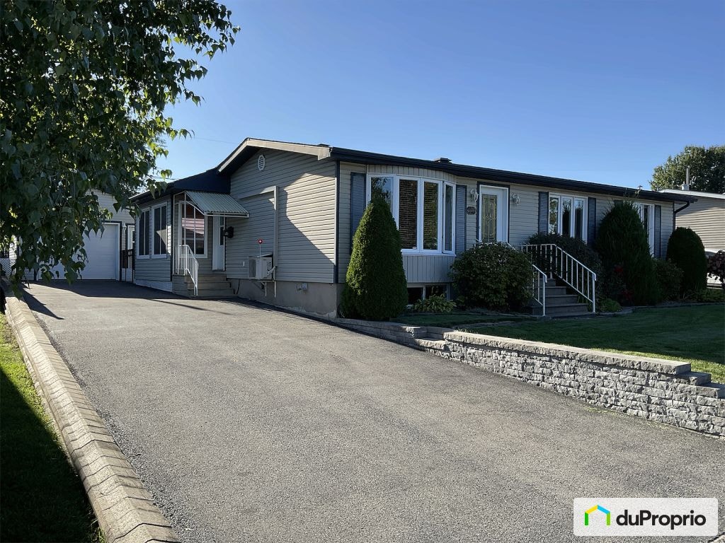 $498,500 - Bungalow for sale in Granby — photo 3