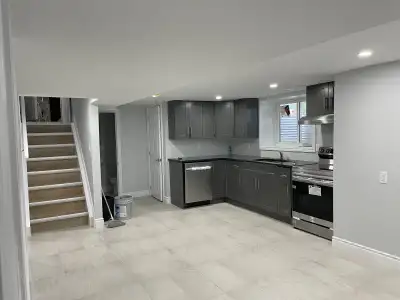 3 Bed with 1.5 Bath Legalized Basement near Detroit bridge