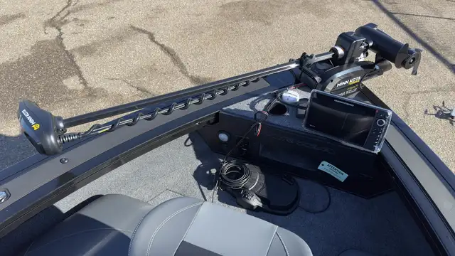 2025 TRACKER Targa V19 Combo TE Aluminum Fishing Boat in Powerboats & Motorboats in Vernon - Image 19