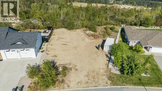 4009 Grandview Drive Castlegar, British Columbia in Land for Sale in Nelson - Image 3