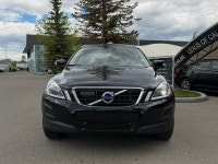 The 2012 Volvo XC60 T6 Platinum represents a flawless blend of Volvo’s stylish first-generation comp... (image 3)