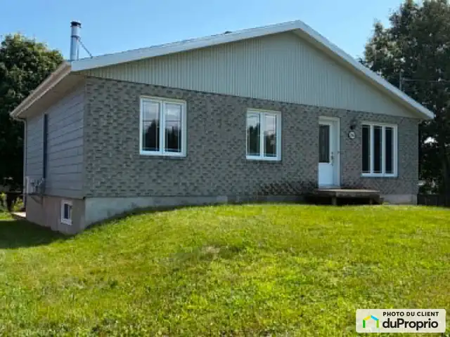 $429,900 - Bungalow for sale in Val-Belair in Houses for Sale in Québec City - Image 3