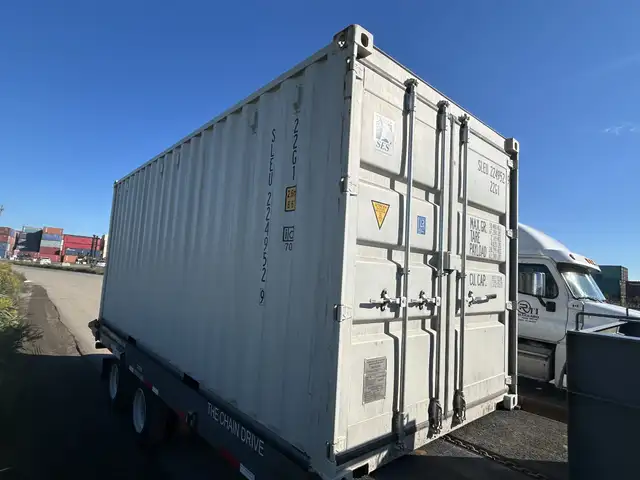 20FT AND 40FT SEA SHIPPING CONTAINERS FOR SALE - USED AND NEW in Storage Containers in Cambridge - Image 5