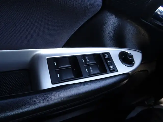 2013 Chrysler 200 Touring in Cars & Trucks in City of Toronto - Image 20