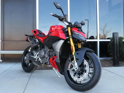 We are currently sold out of this model. Please contact one of our Sales Specialists to determine fu...