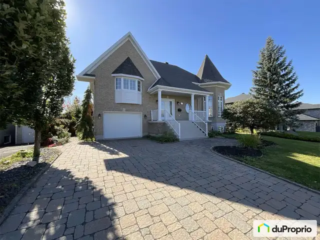 $705,000 - 1 1/2 Storey for sale in Beauport in Houses for Sale in Québec City - Image 2