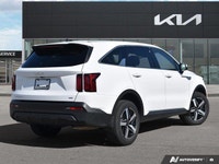 Previous Daily Rental: Window Grid Antenna, Wheels: 7.0J x 17 Alloy, Wheels w/Silver Accents, Variab... (image 5)