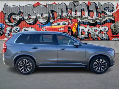 The 2020 Volvo XC90 Momentum is a refined and luxurious midsize SUV designed to deliver comfort, saf...