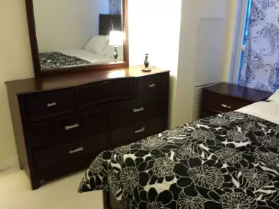 ONE BEDROOM + DEN FURNISHED CONDO SHORT/LONG RENT SQUARE ONE