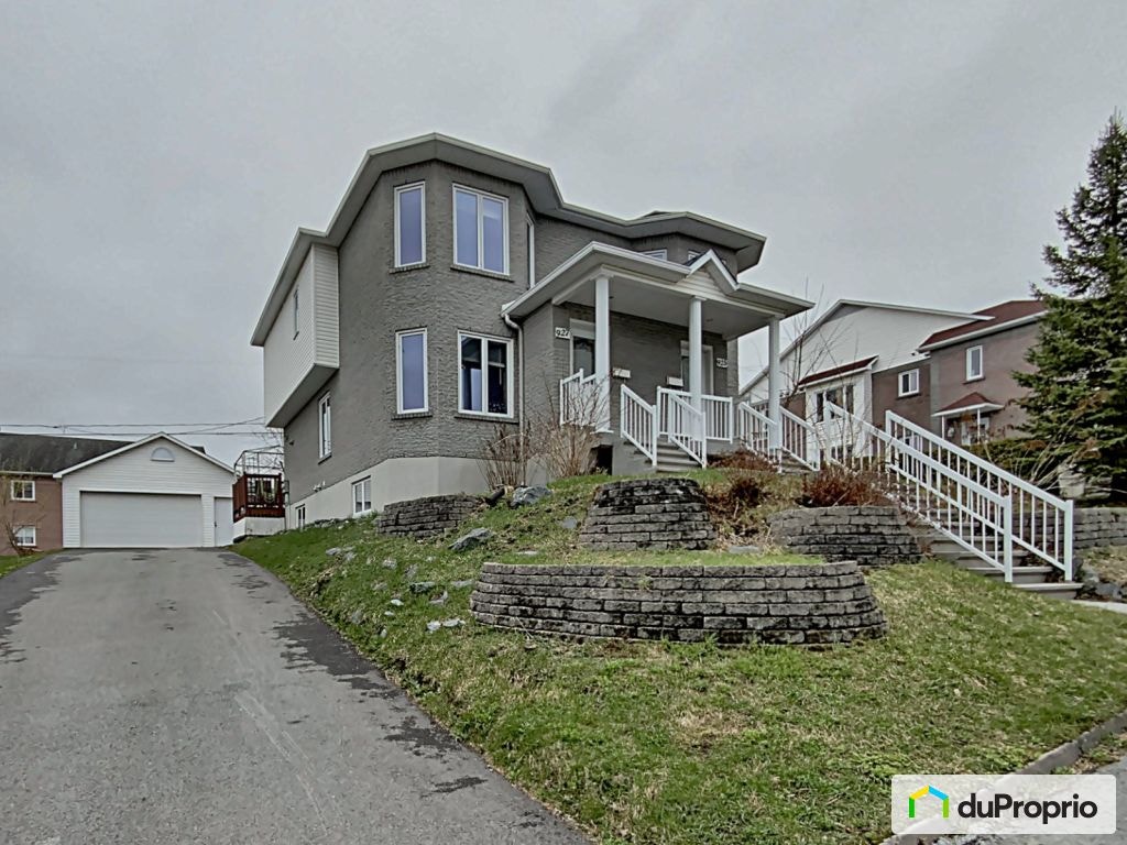 $790,000 - Duplex for sale in Sherbrooke (Fleurimont) — photo 1
