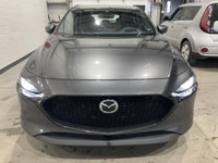 La Mazda Mazda3 Sport GT 2021 usagée proposée par AutoStudio 72 à Mirabel affiche 98 862 km et une p... (image 4)