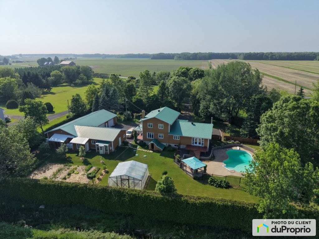 $660,000 - 2 Storey for sale in St-Edouard-De-Lotbiniere — photo 1