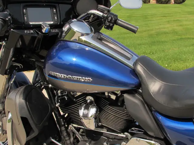 2017 Harley-Davidson FLHTK Electra Glide Ultra Limited Low New D in Sport Touring in Leamington - Image 23