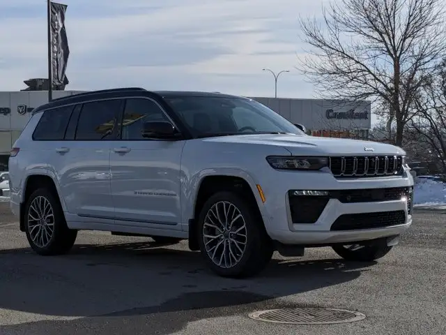 2026 Jeep Grand Cherokee L Summit * - Pano Sunroof - Palermo in Cars & Trucks in Calgary - Image 3