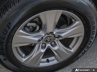 * LED projector headlights, roof rails * 8-way power driver's seat with lumbar support, heated front... (image 8)