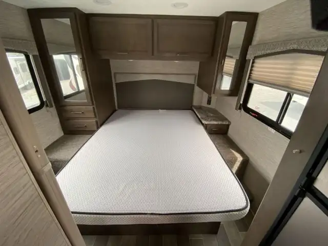 2022 Thor Motor Coach Chateau 28Z in RVs & Motorhomes in Bedford - Image 26