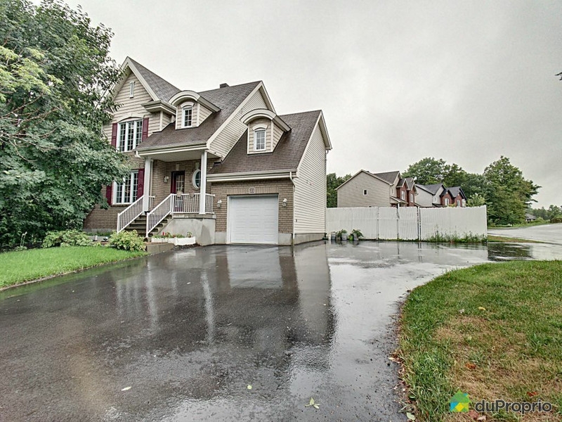 699 000 Maison 2 étages à vendre à Gatineau (MassonAngers) Houses