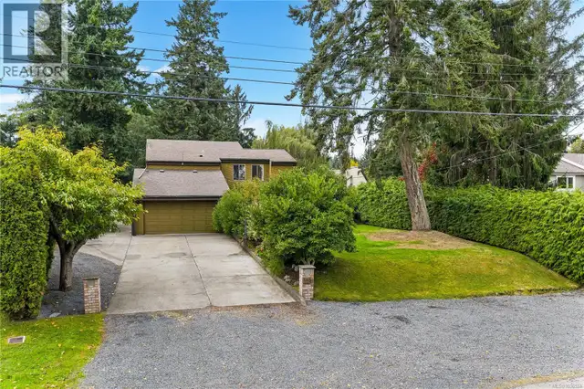 111 Engles Rd Campbell River, British Columbia in Houses for Sale in Campbell River - Image 6
