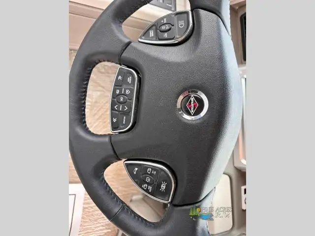 2024 Entegra Coach Anthem 44D 450 h.p. / 1250 ft-Lbs of Torque in RVs & Motorhomes in Moncton - Image 52