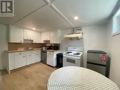 15 SHANDARA CRESCENT Toronto (Wexford-Maryvale), Ontario