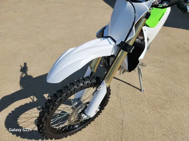  2024 KAWASAKI KX250-GREEN! in Dirt Bikes & Motocross in Edmonton - Image 5