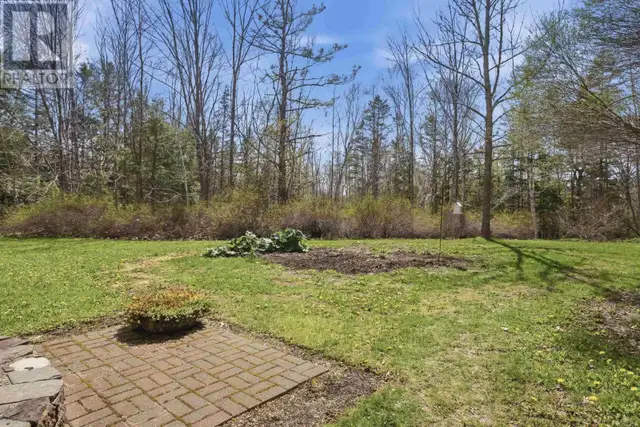 44 Lakewood Drive Extension Brooklyn, Nova Scotia in Houses for Sale in Bedford - Image 6