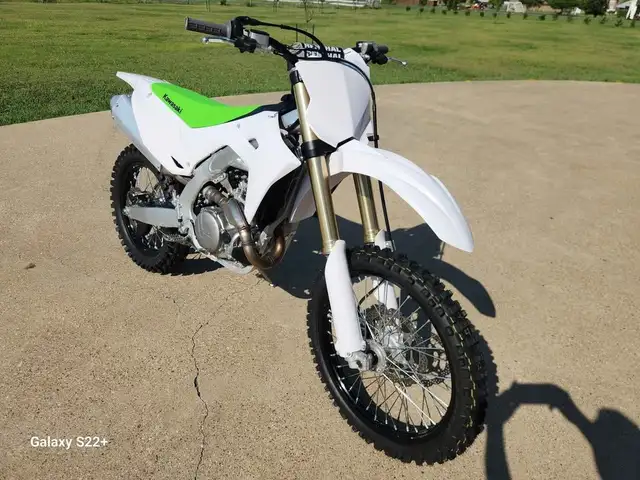  2024 KAWASAKI KX250-GREEN! in Dirt Bikes & Motocross in Edmonton - Image 8