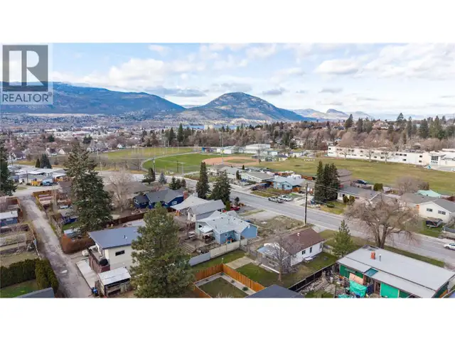 1190 Penticton Avenue Penticton, British Columbia in Houses for Sale in Penticton - Image 32