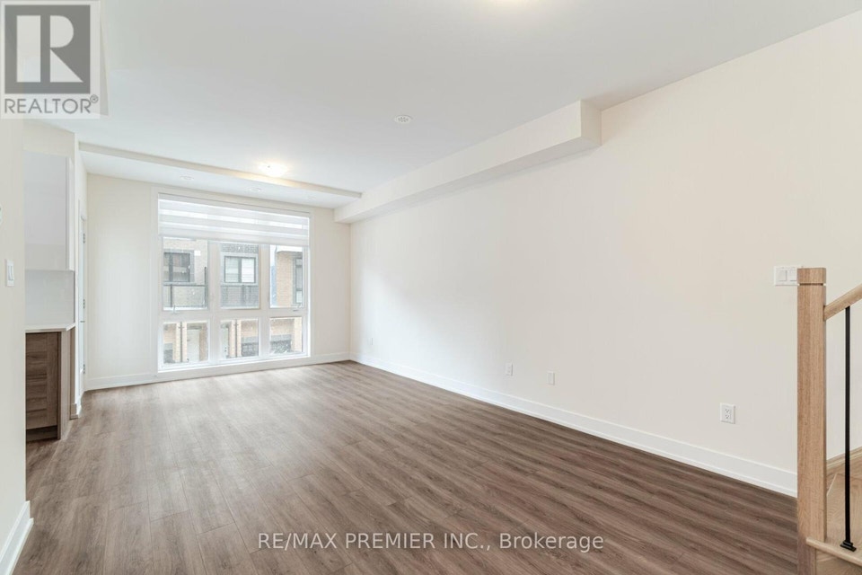 2 (279) - 12860 YONGE STREET Richmond Hill (Oak Ridges), Ontario 3