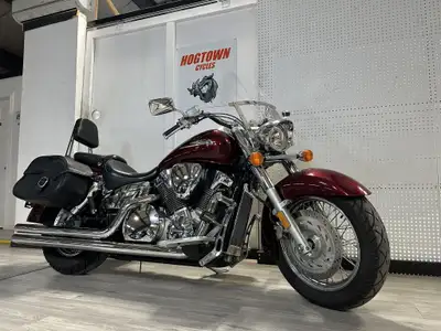 2005 VTX1300S Retro Spoke, Cobra Long Shot Pipes, Quick Attach Windshield, Passenger Back rest & Lug...
