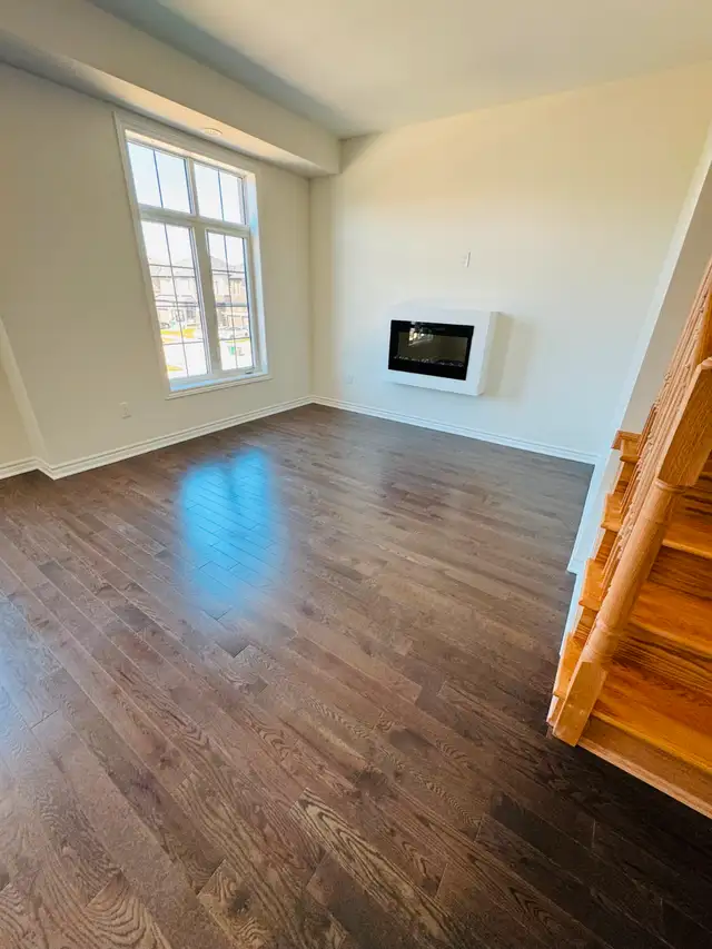4 BEDROOMS NEW BUILD TOWNHOUE in Long Term Rentals in Oakville / Halton Region - Image 7