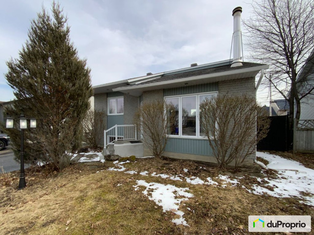 499 900$ - Maison à deux paliers à vendre à Ste-Julie dans Maisons à vendre  à Longueuil/Rive Sud